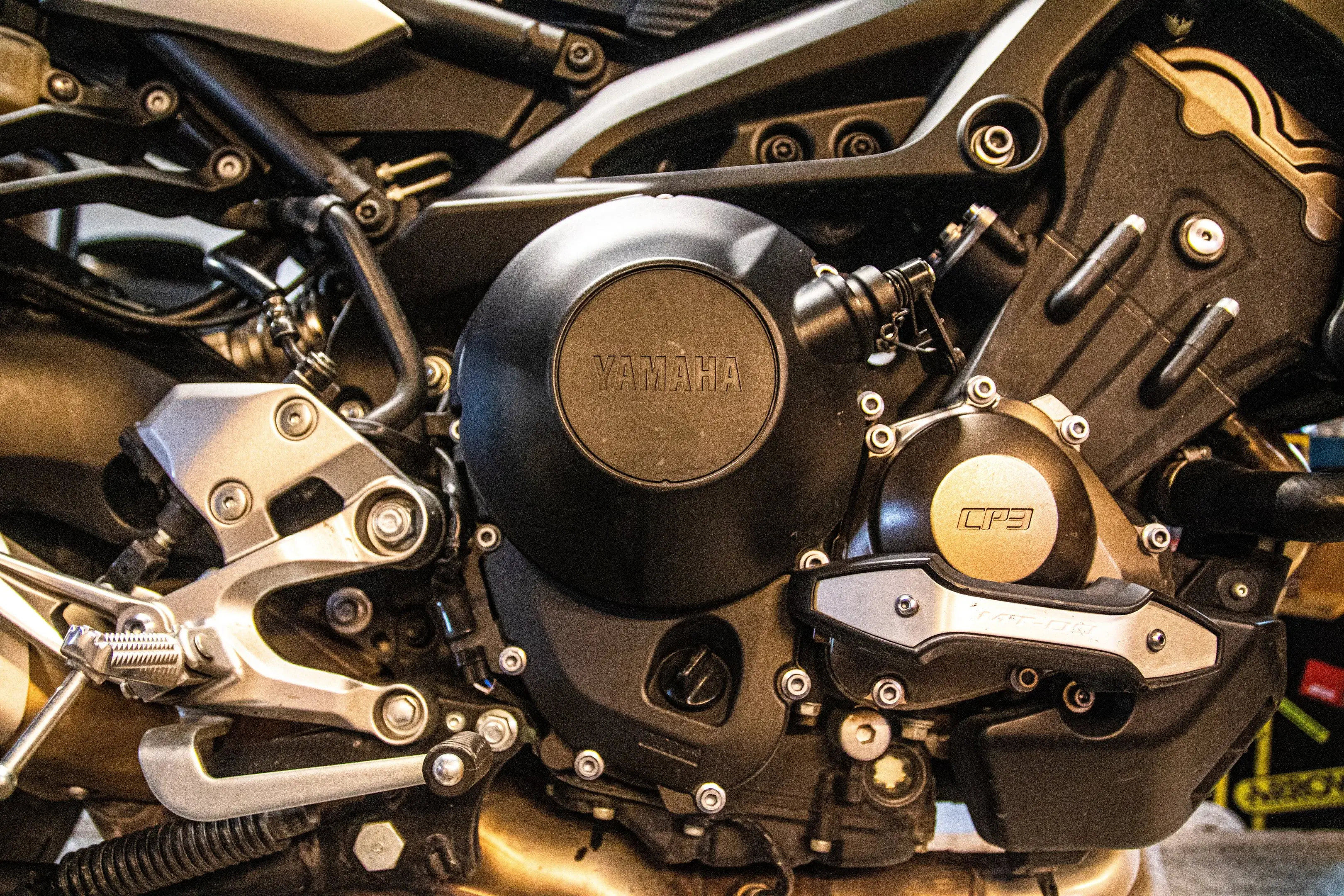 Entretien d'une moto à l'atelier AMF