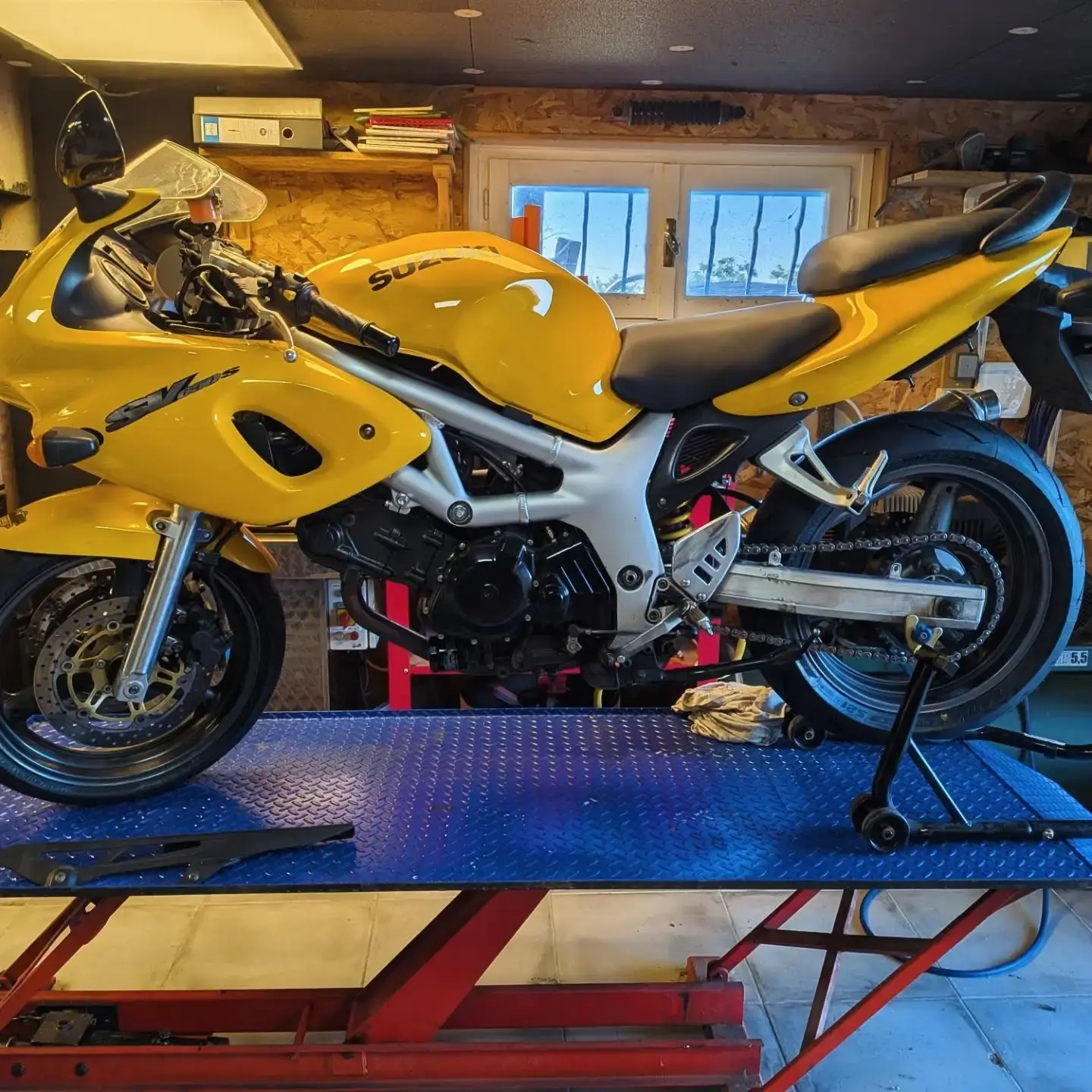 Restauration de moto ancienne à l'atelier moto forézien